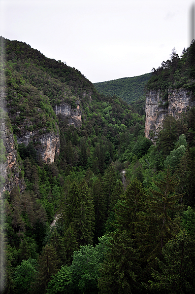 foto Santuario di San Romedio